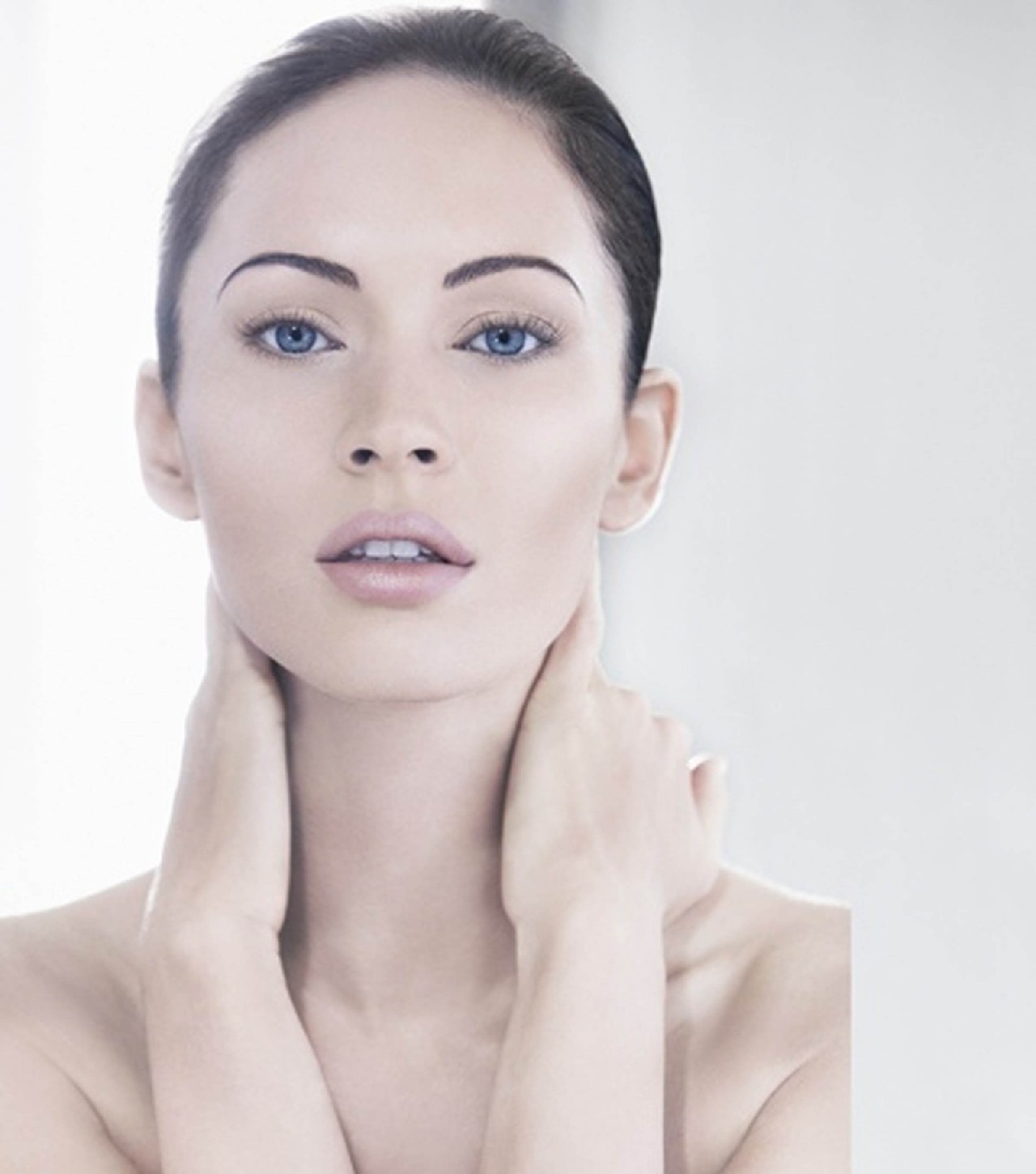 Меган Фокс в новой рекламной кампании Giorgio Armani Beauty 2011